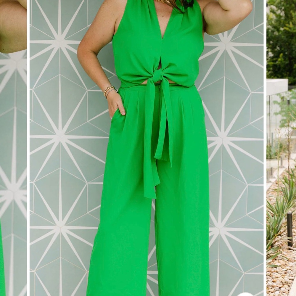 Chic Emerald Green Jumpsuit